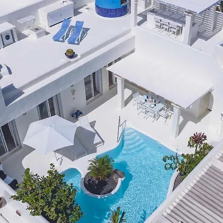 Villa Tiguaro Piscina Climat Jacuzzy Ac Villa 9 12 Corralejo Exterior photo